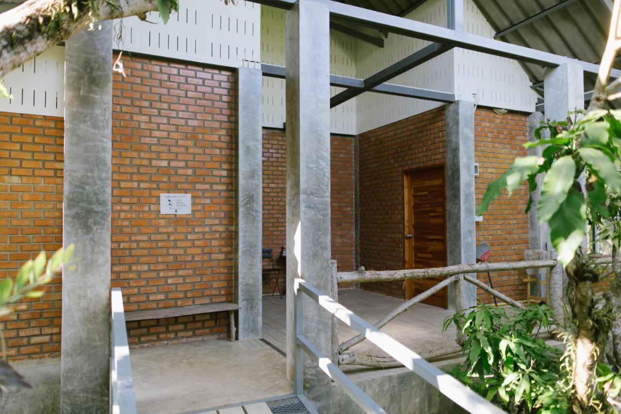 Aum Hum Homestay Fang Экстерьер фото